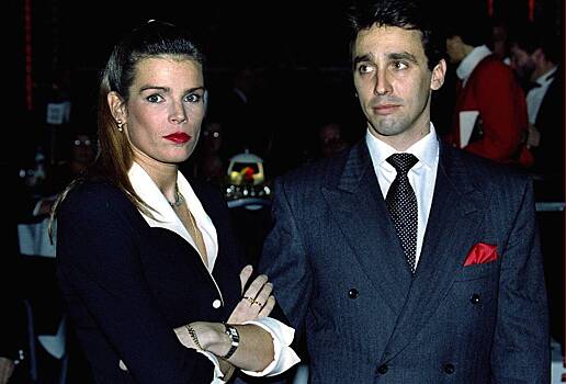 Бывший муж принцессы объяснил объятия с обладательницей титула «Мисс голая грудь»