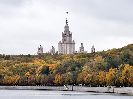 В Москве на карантин из-за случая кори закрыли первый корпус МГУ