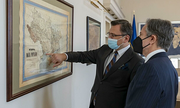 Кулеба показал Блинкену карту с регионами РФ в составе Украины