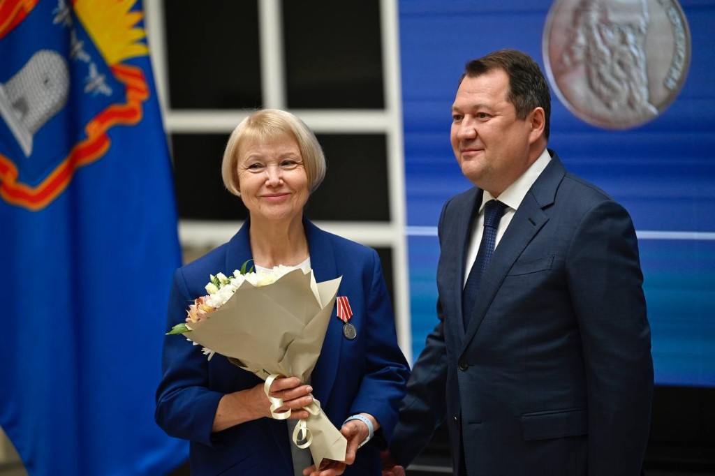 Максим Егоров вручил тамбовчанам государственные и региональные награды