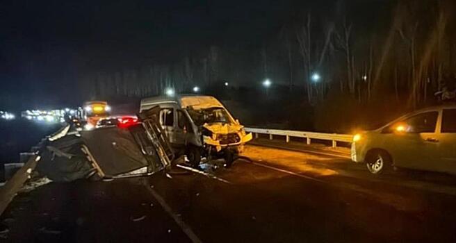 Маршрутка с пассажирами попала в ДТП под Новосибирском