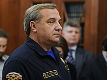 Пучков подарил часы столетнему ветерану
