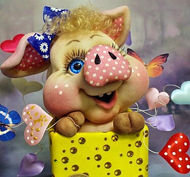 Свинка из капроновых колготок на Новый год