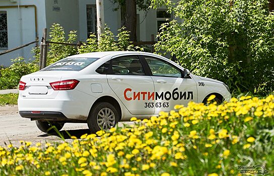 Свердловский власти пригрозил таксистам штрафами за отсутствие экранов