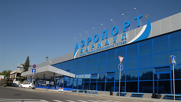 В аэропорту Барнаула заявили о постепенном восстановлении пассажиропотока