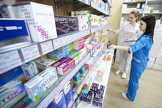 Минздрав не планирует вводить ограничения при отпуске лекарств в аптеке