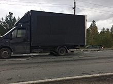 В Салехарде пьяный водитель въехал в опору линий электропередач