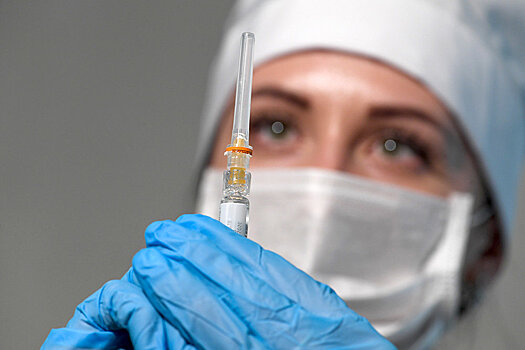 Журнал Science назвал вакцины от COVID прорывом года