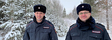 Полицейские спасли замерзающих на 40-градусном морозе туристов