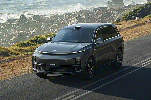 Поставки Li Auto в РФ упали втрое, продажи — вдвое