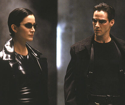 От Библии до азиатских боевиков и компьютерных игр: как и почему «Матрица» завоевала статус культового фильма и какие послания в ней зашифрованы?