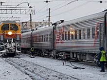 РЖД подтвердили, что из-за поломки поезда под Челябинском опаздывают шесть пассажирских составов, всем пассажирам организовано питание