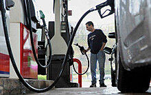 Государству предложили контролировать цены на бензин