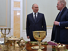 Путин обратился к гендиректору Эрмитажа