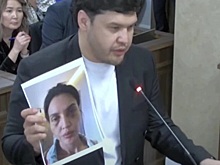 Брат Салтанат – о родителях: «У мамы давление упало, а папа пролежал в больнице 10 дней»