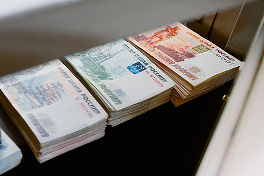 В Саратове банкиры "отмыли" миллиард рублей