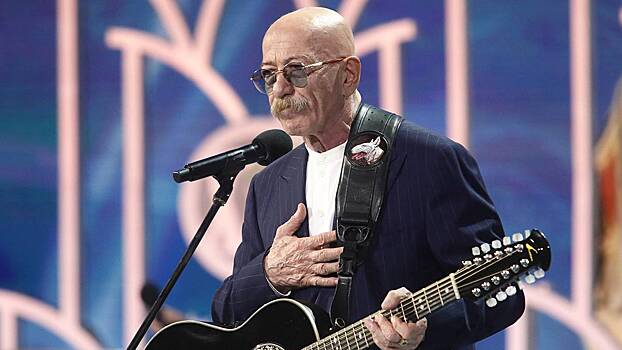 Александр Розенбаум возглавил рейтинг цитируемости певцов и музыкантов