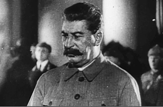 Какие странные приказы раздавал Сталин