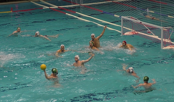 «Спартак-Волгоград» стал лидером чемпионата России по водному поло
