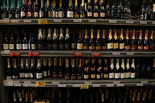 Могут ли запретить продажу алкоголя волгоградцам в новогодние праздники