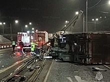 Опрокинувшийся грузовик перекрыл трассу М3 «Украина»