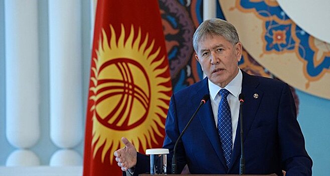 Атамбаев хочет остаться в политике после ухода с поста президента Киргизии