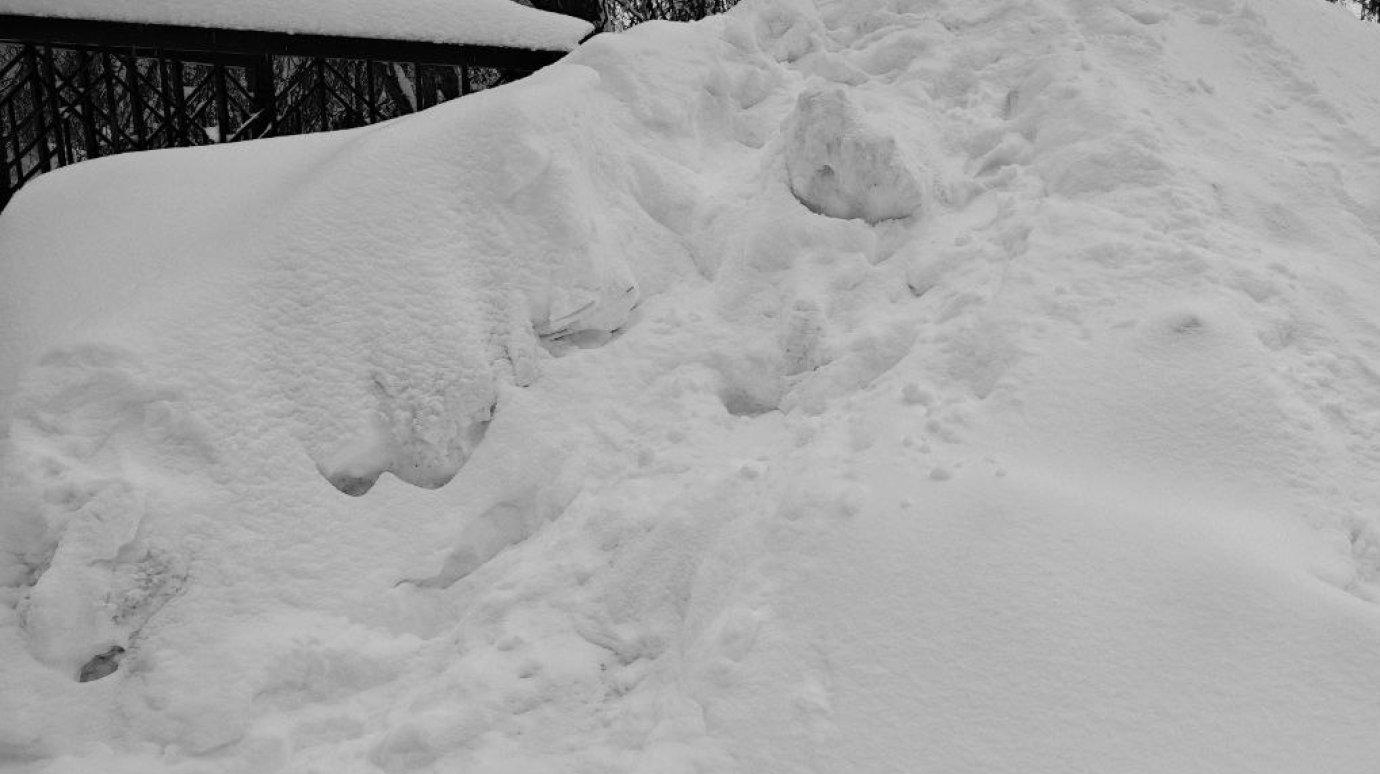 «Они поплывут»: в гордуме обсудили проблему со снегом в частном секторе