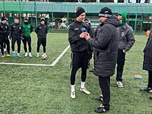 Футболисту дзержинского "Химика" подарили гель для душа на день рождения