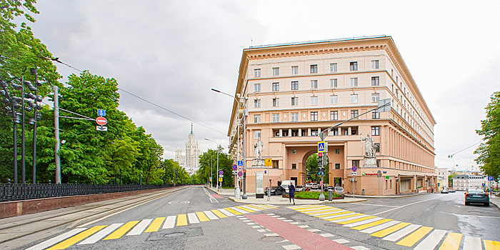 Власти Москвы рекомендовали перейти на удаленку невакцинированным работникам