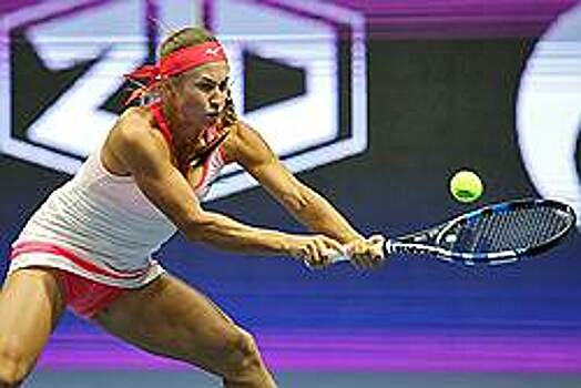 Вихлянцева проиграла Младенович в полуфинале турнира в Санкт-Петербурге