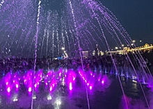 Светомузыкальный фонтан открыли на Нижневолжской набережной