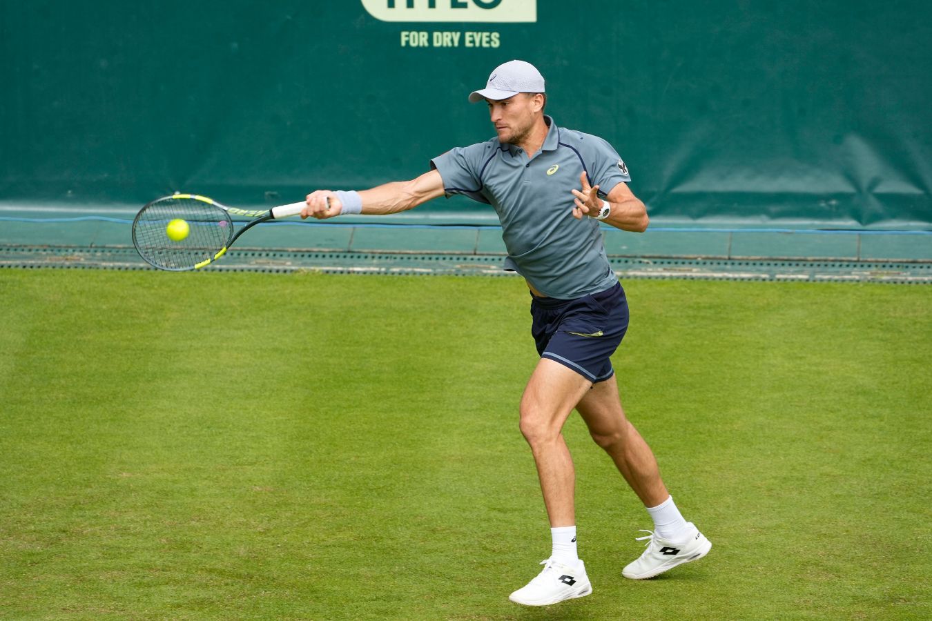 Рафаэль Коллиньон вышел в третий круг турнира ATP-500 в Галле