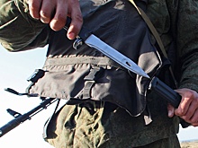 Дрон снял рукопашную схватку штурмовика ВС РФ с боевиком ВСУ