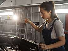 Эксперпт рассказал, что важнее для масла: километры или моточасы