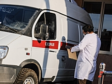 В Екатеринбурге автомобиль на полном ходу сбил девушку, перебегавшую дорогу