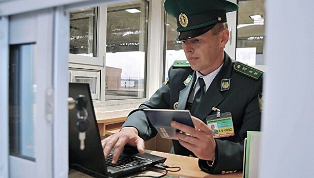 Не было печали: чем грозит Киеву биометрический контроль за россиянами
