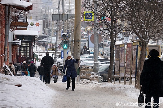 Екатеринбургские дорожники возьмутся за скользкие тротуары