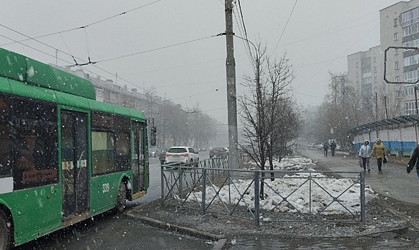 В Новосибирске прогнозируют дожди, заморозки и снег на майские праздники