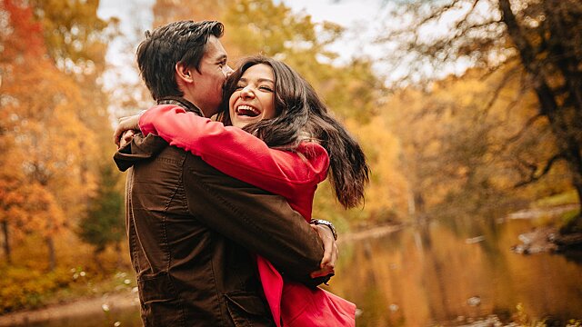 Отношения примут новый оборот — любовный гороскоп на 25 сентября