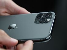 Apple заработала рекордно много денег