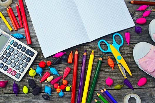 В библиотеке на Михалковской проходит благотворительный сбор школьных принадлежностей