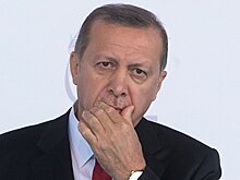 Президент Турции вышел к сторонникам в аэропорту Стамбула