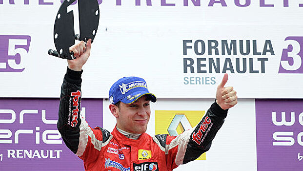 Фрейнс выиграл этап "Формулы Е" в Париже и возглавил общий зачет