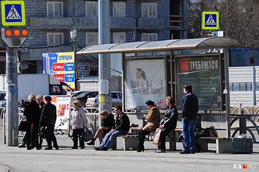 В Верх-Исетском районе Екатеринбурга поставят 3 новых остановки и отремонтируют 13 старых