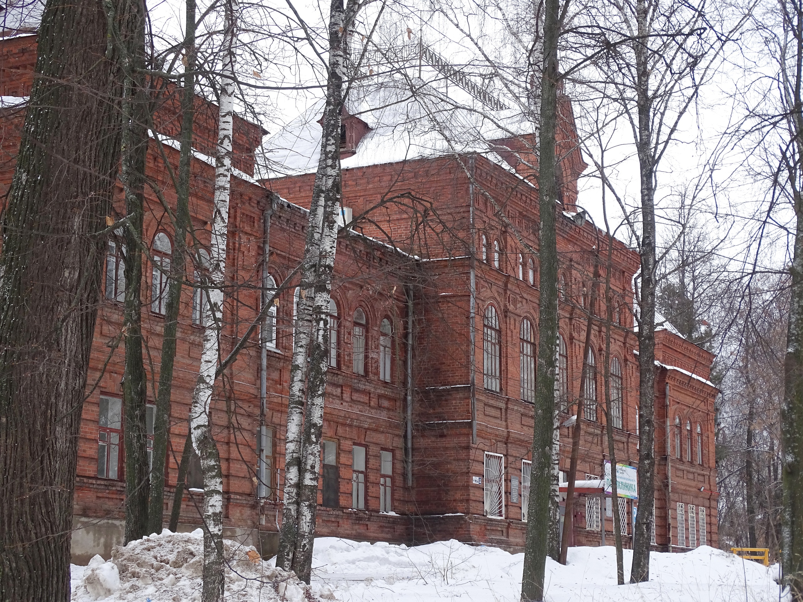 Здание «Красной больницы» в Воткинске сохранит статус объекта культурного наследия в случае приватизации