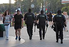 В Белоруссии силовики выстрелили в живот женщине
