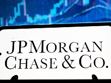 Трамп подал иск к JPMorgan и Джейми Даймону на $5 млрд