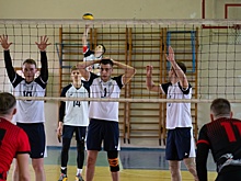 Уралкуз одержал победу в чемпионате Челябинска по волейболу