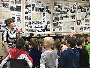 Школьники из соседнего поселения посетили музей в Вороновском