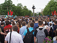 В Луганске прошел Парад Победы